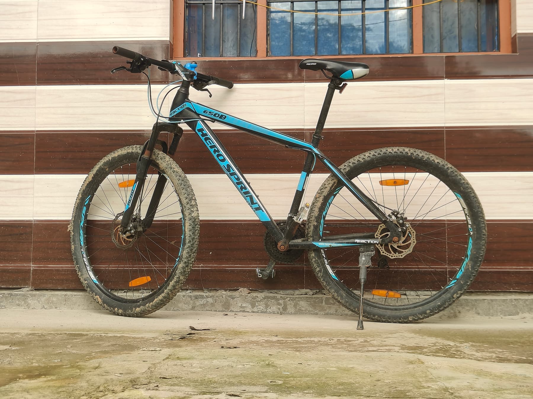 The complimentary mountain bike available for guests, first-come first-served.