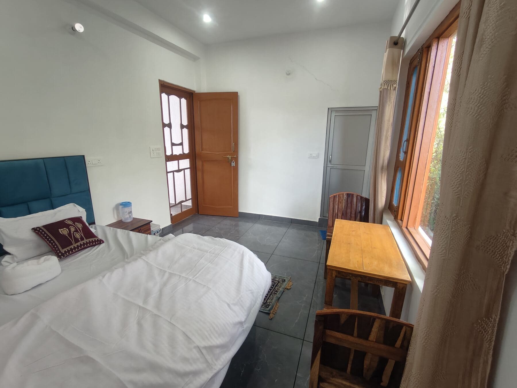 Himalayan Sunrise Room — Upper Floor · Morning Sunlight